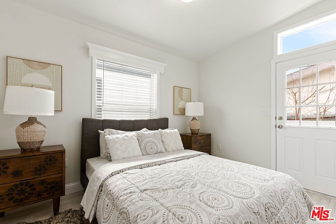 8250 Lankershim Blvd #192 North Hollywood, CA 91605 - Thumbnail 5