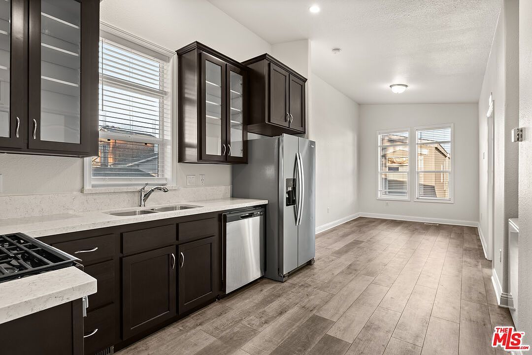 8250 Lankershim Blvd #109 North Hollywood, CA 91605 - Thumbnail 5