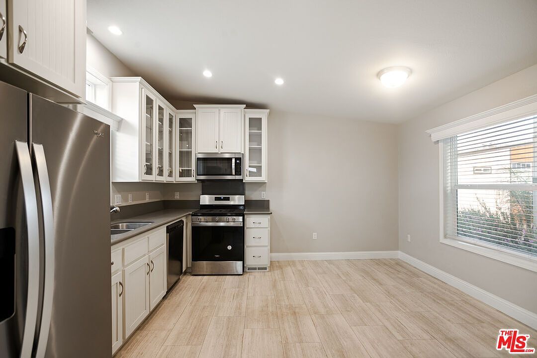 8250 Lankershim Blvd #126 North Hollywood, CA 91605 - Thumbnail 5