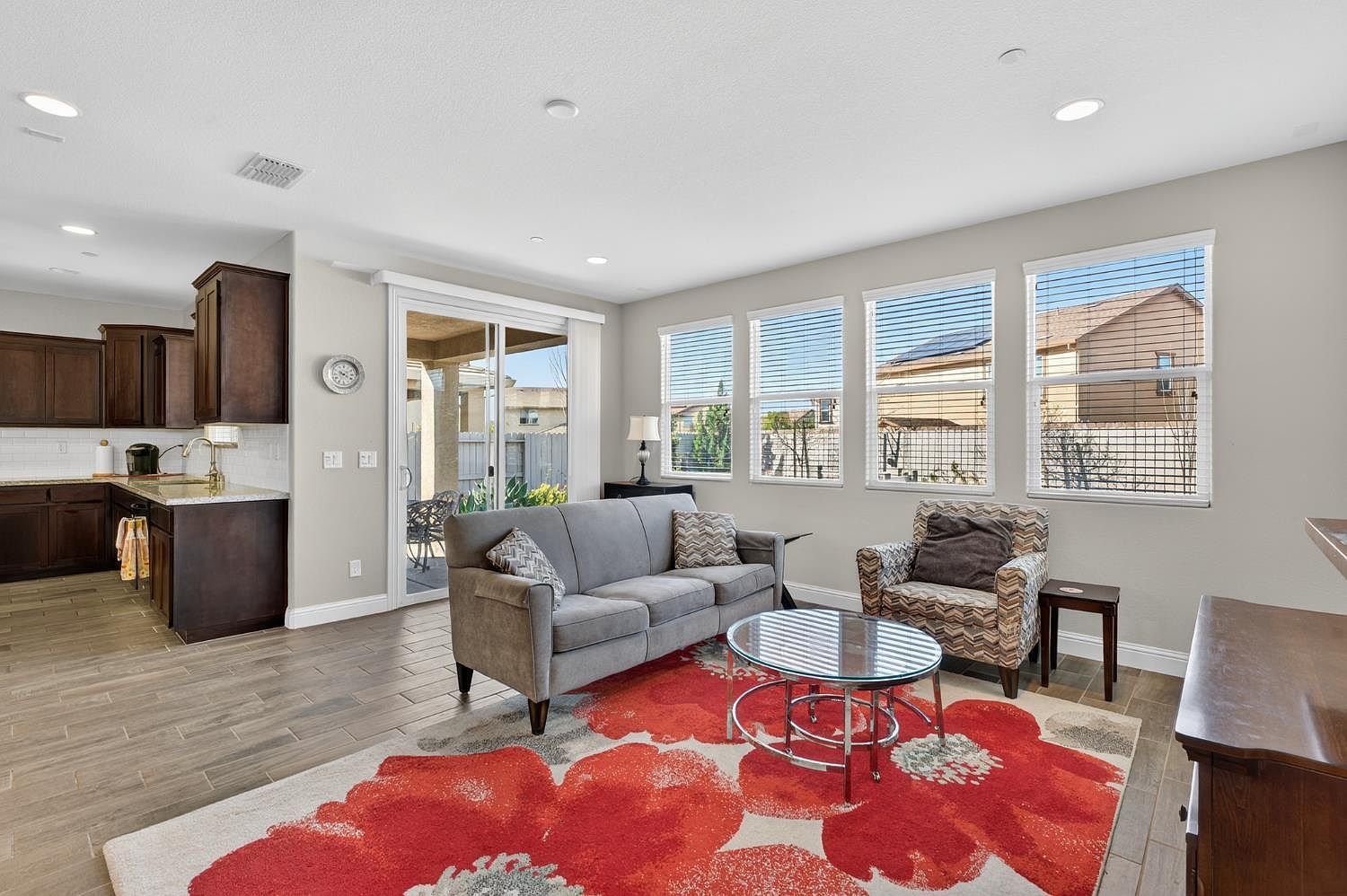 3510 Edington Dr Rancho Cordova, CA 95742 - Thumbnail 5