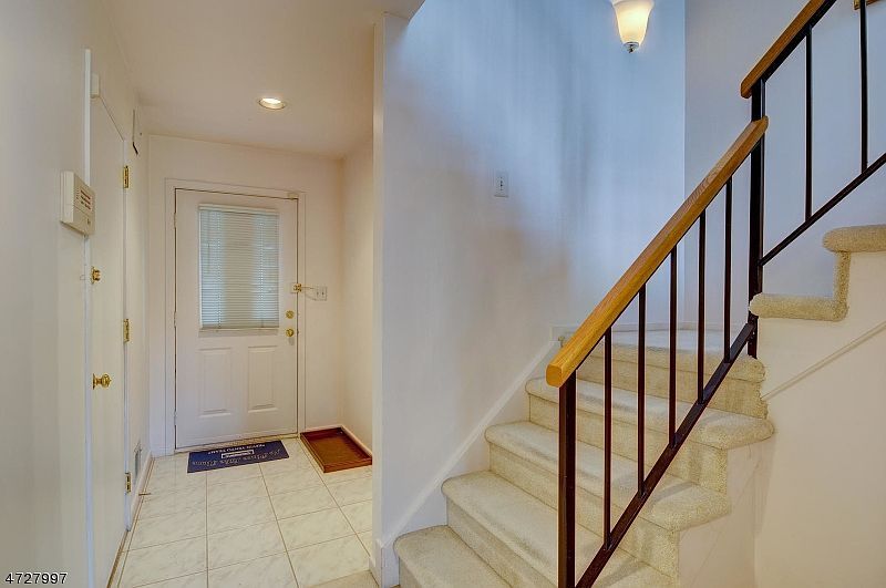 152 Bonney Ct Bridgewater, NJ 08807 - Thumbnail 5