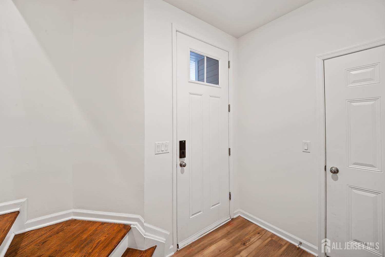 215 Park Ln Dunellen, NJ 08812 - Thumbnail 5