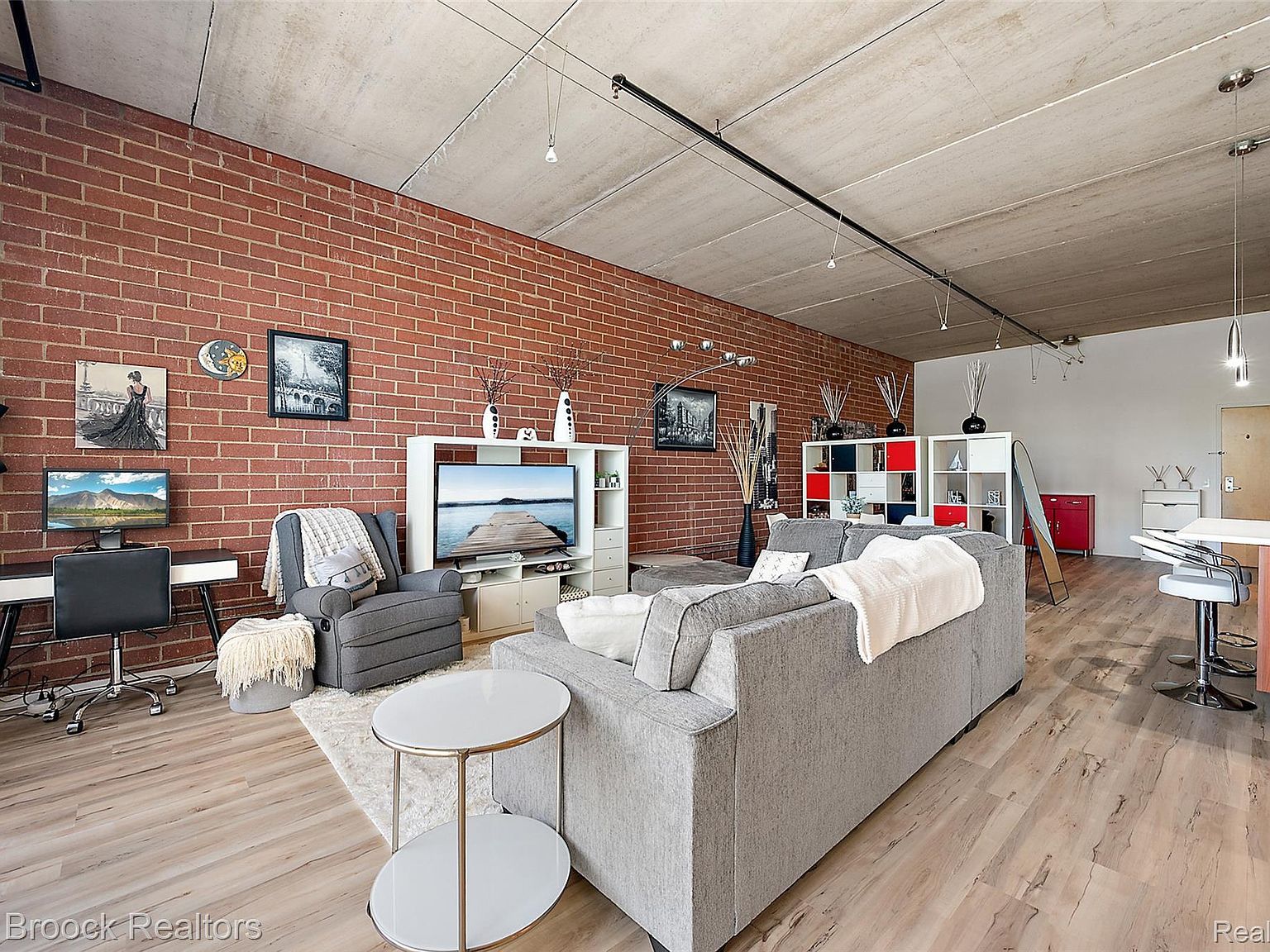 322 E Harrison Ave UNIT 18 Royal Oak, MI 48067 - Thumbnail 5