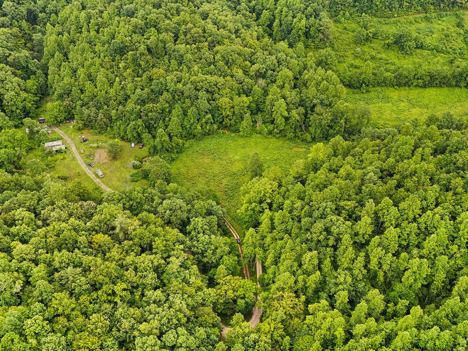 1235 Greenbrier Branch Rd Campton, KY 41301 - Thumbnail 5