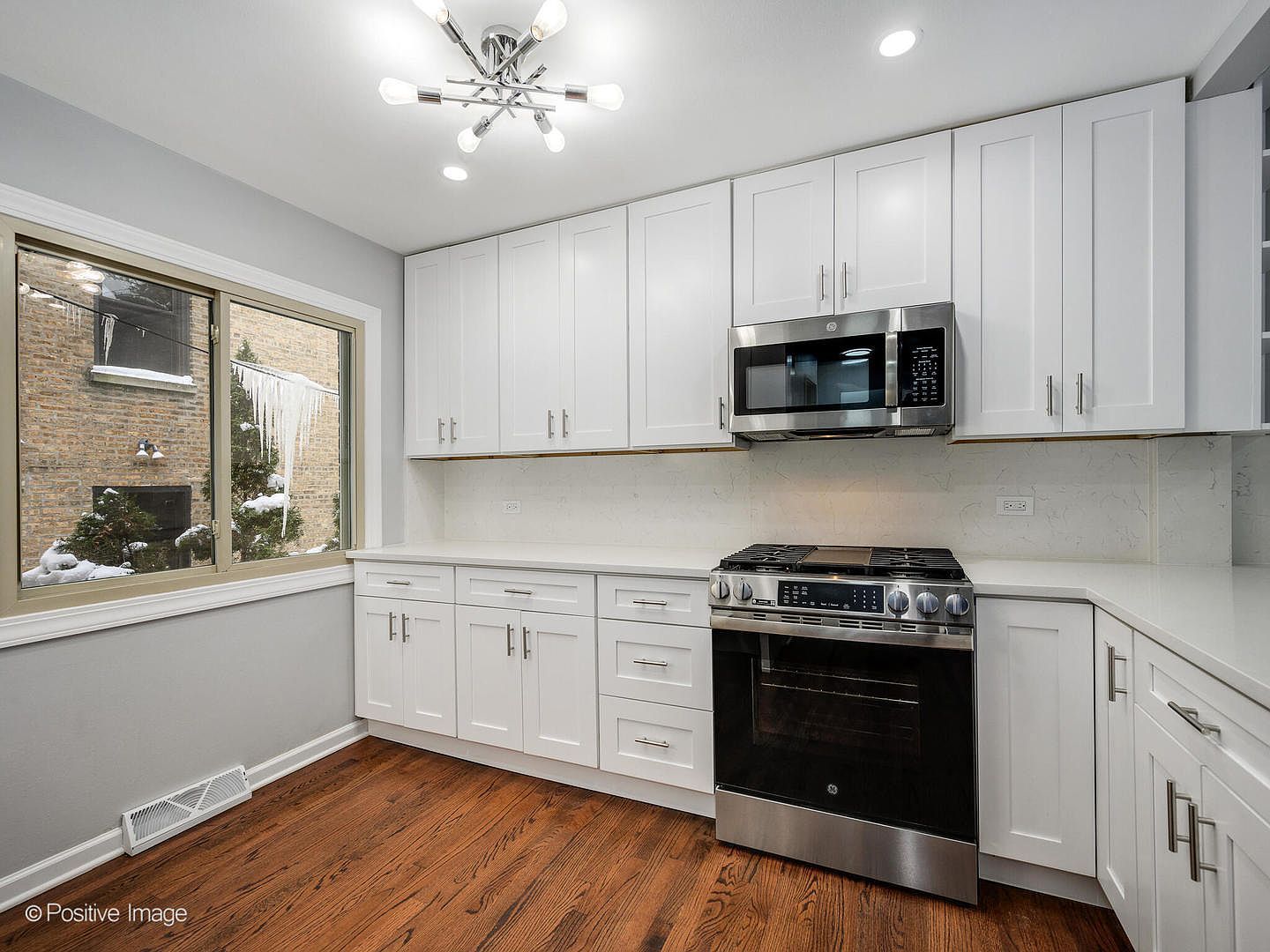 8944 Skokie Blvd #B Skokie, IL 60077 - Thumbnail 5