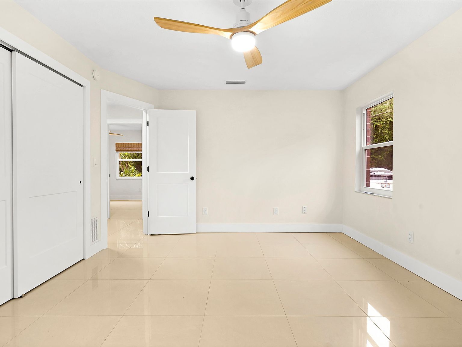 212 F St Saint Augustine, FL 32080 - Thumbnail 5