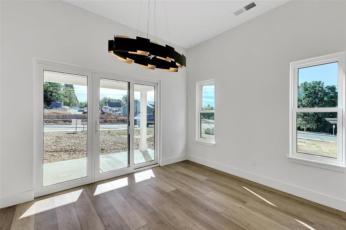 124 Ben Taylor Xing Grass Valley, CA 95945 - Thumbnail 5