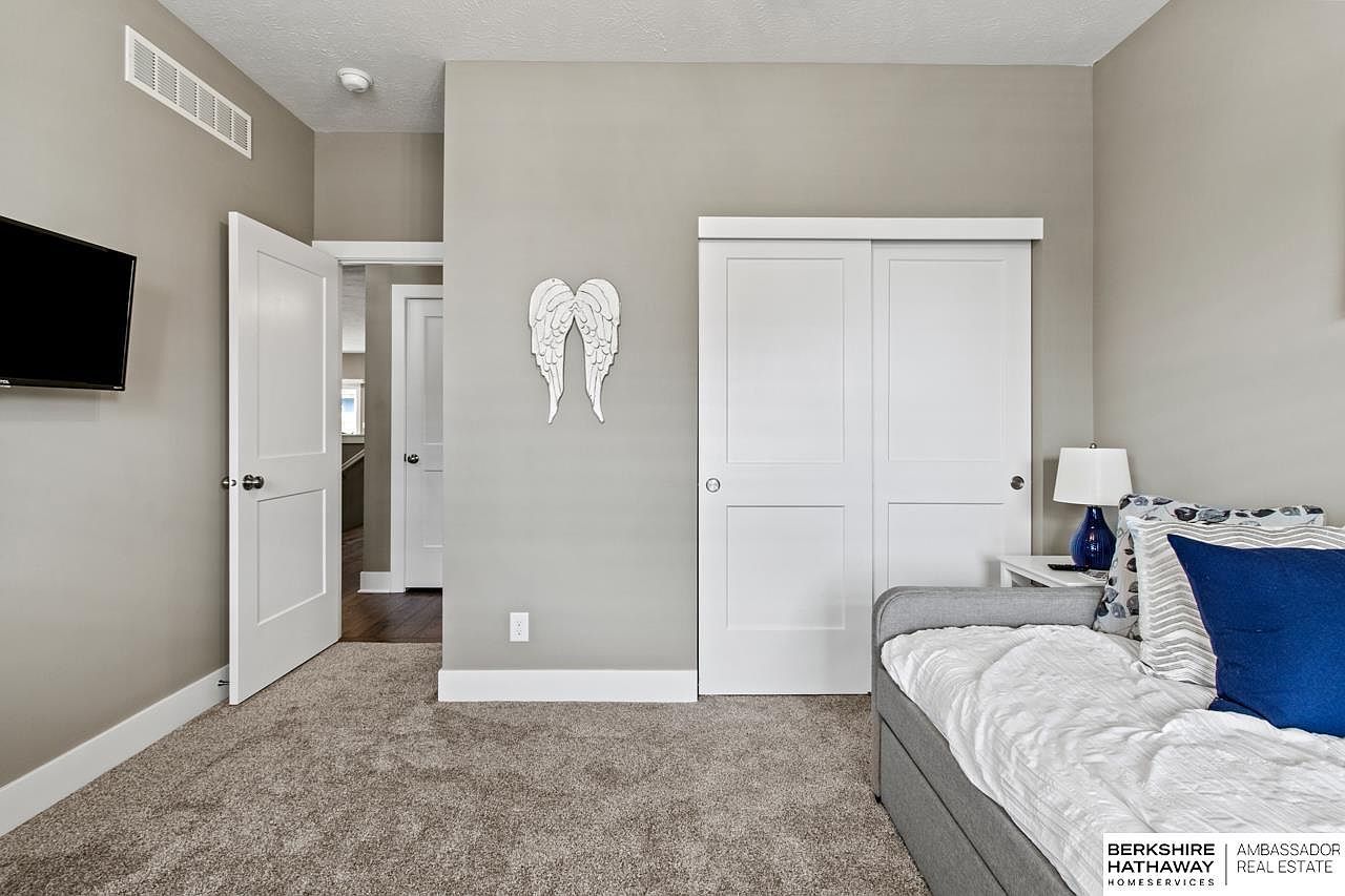 20529 D St Elkhorn, NE 68022 - Thumbnail 5