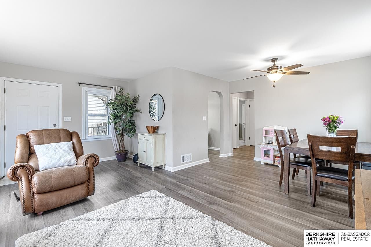 3210 N 205th St Elkhorn, NE 68022 - Thumbnail 5