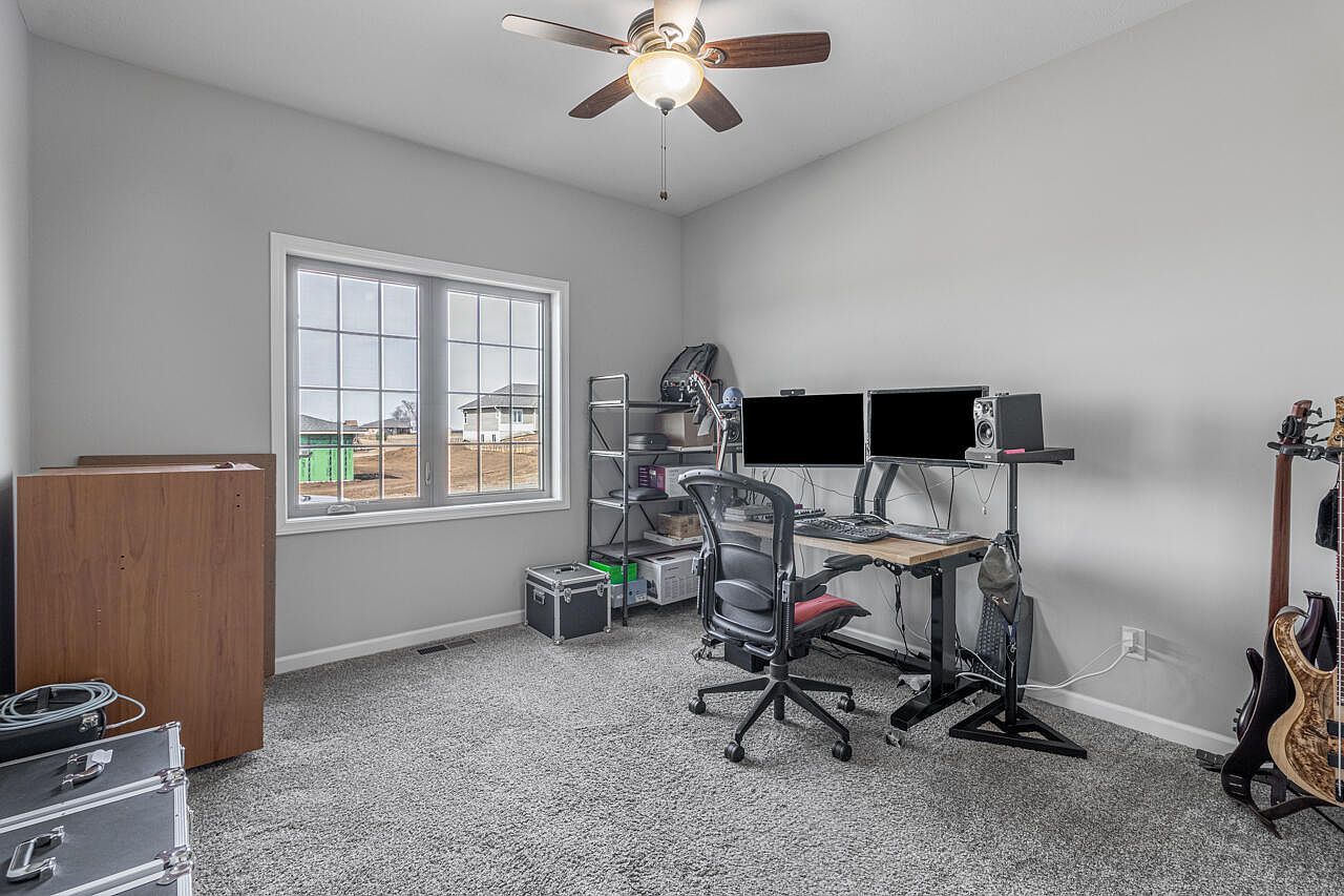 218 Saint Andrews Loop Malvern, IA 51551 - Thumbnail 5