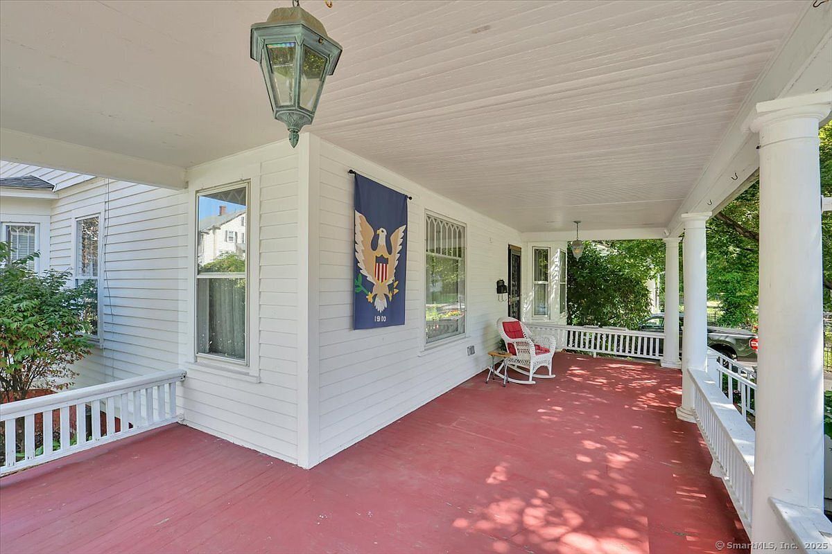 35 Broadview St Bristol, CT 06010 - Thumbnail 5