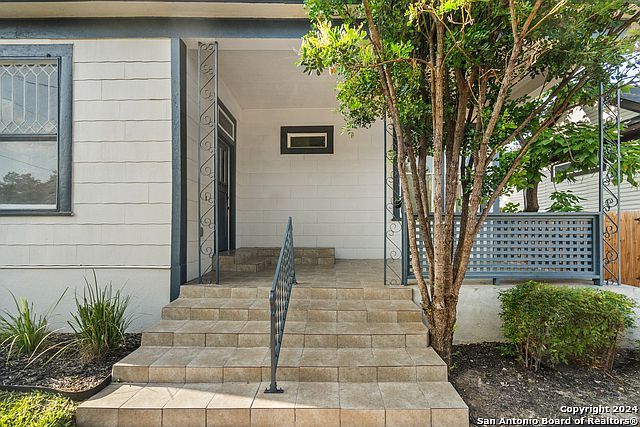 509 W Mistletoe Ave San Antonio, TX 78212 - Thumbnail 5