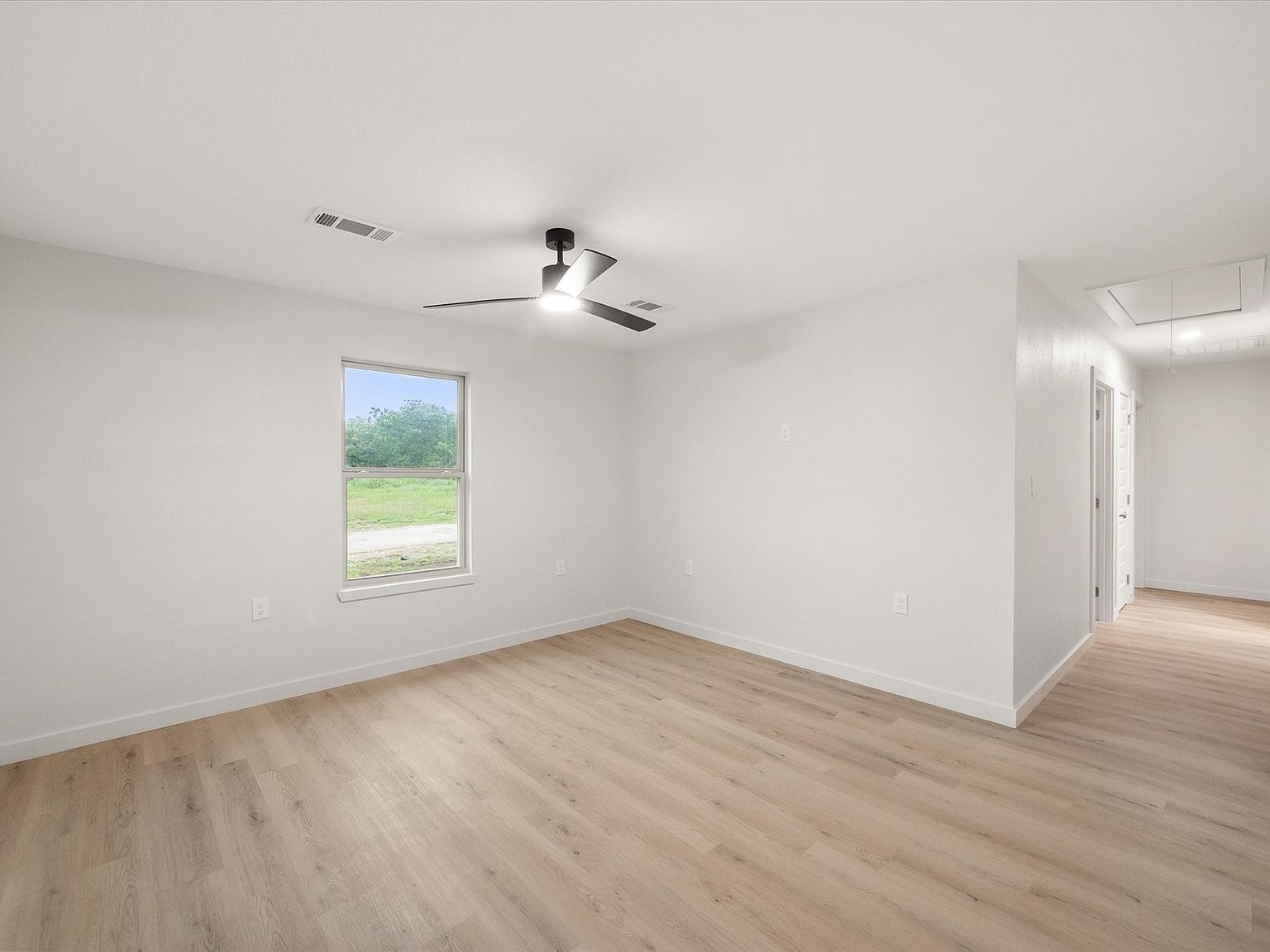 901 S 3rd St E Dawson, TX 76639 - Thumbnail 5