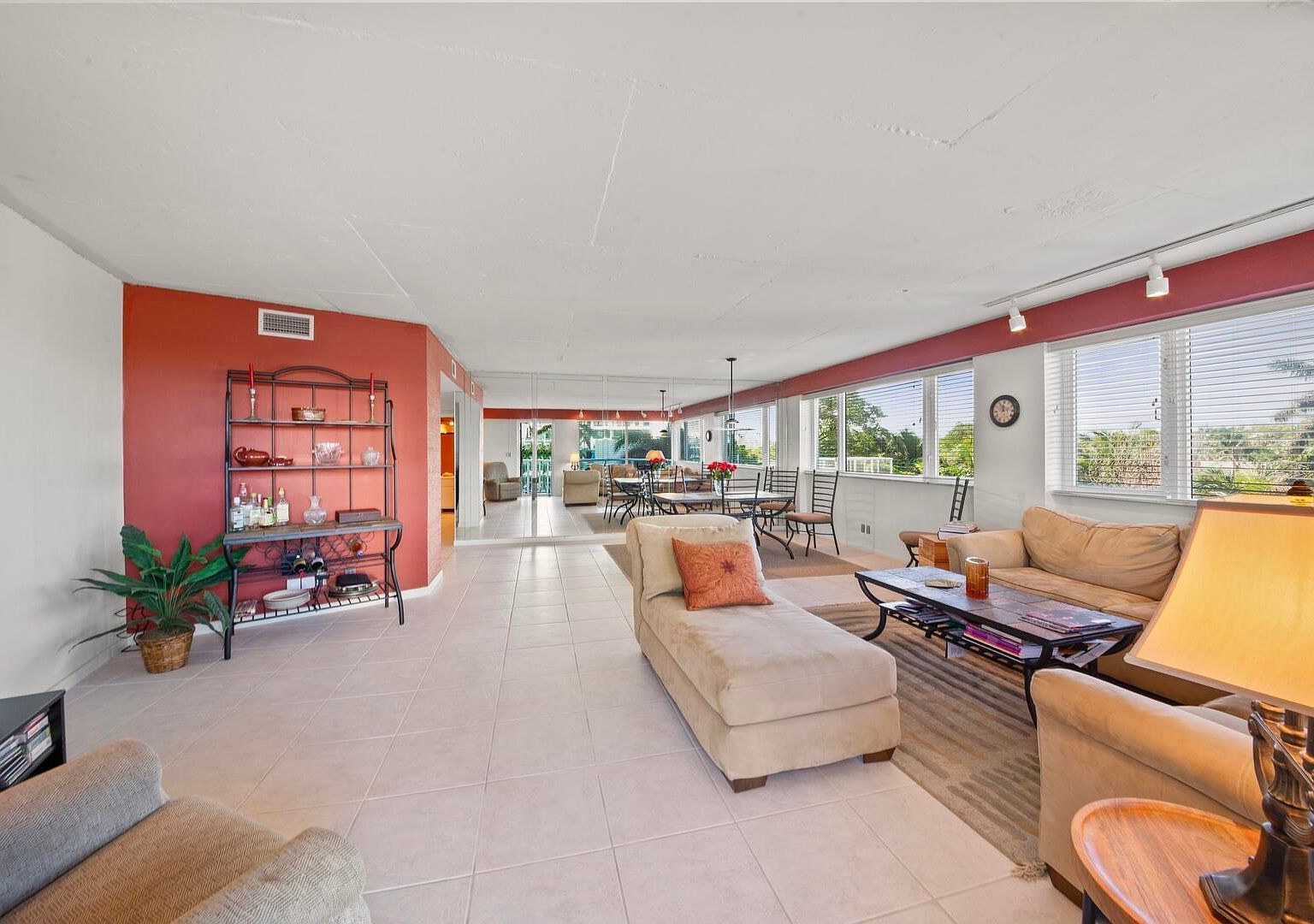 3000 Holiday Dr APT 306 Fort Lauderdale, FL 33316 - Thumbnail 5