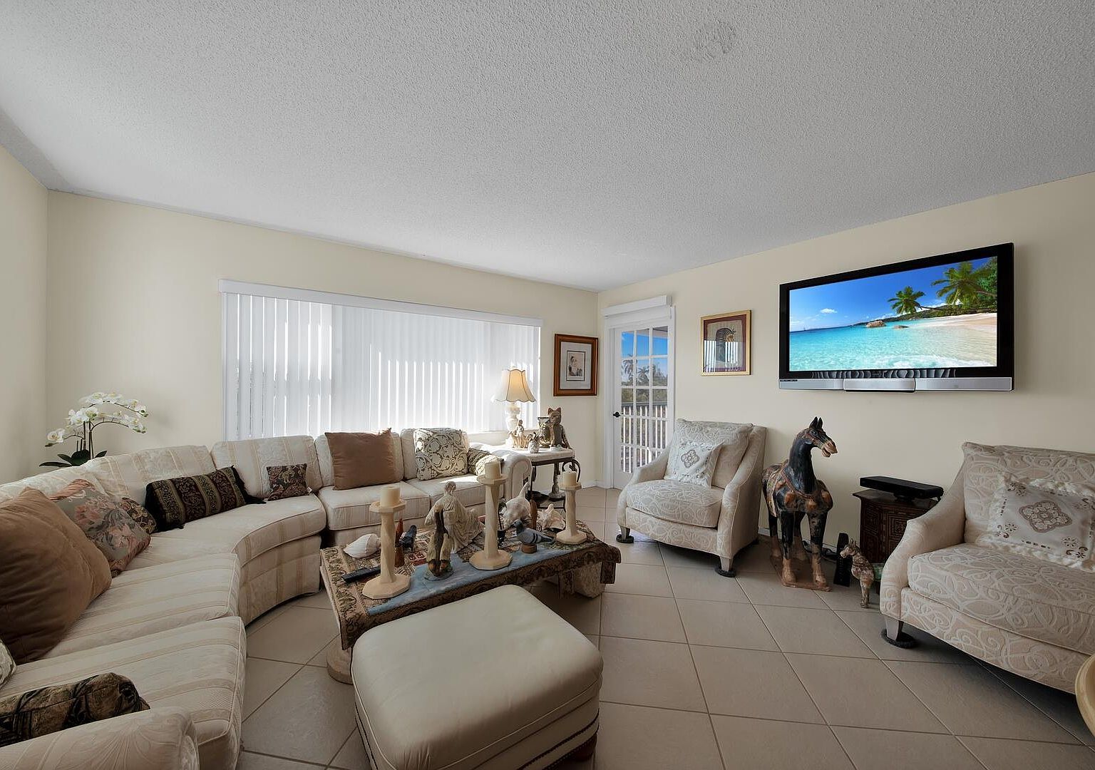 1516 S Lakeside Dr APT 412 Lake Worth Beach, FL 33460 - Thumbnail 5