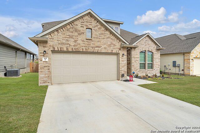 915 Blue Violet New Braunfels, TX 78130 - Thumbnail 5