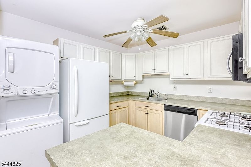 158 Falcon Ridge Way BLDG 15 #158 Hamburg, NJ 07419 - Thumbnail 5