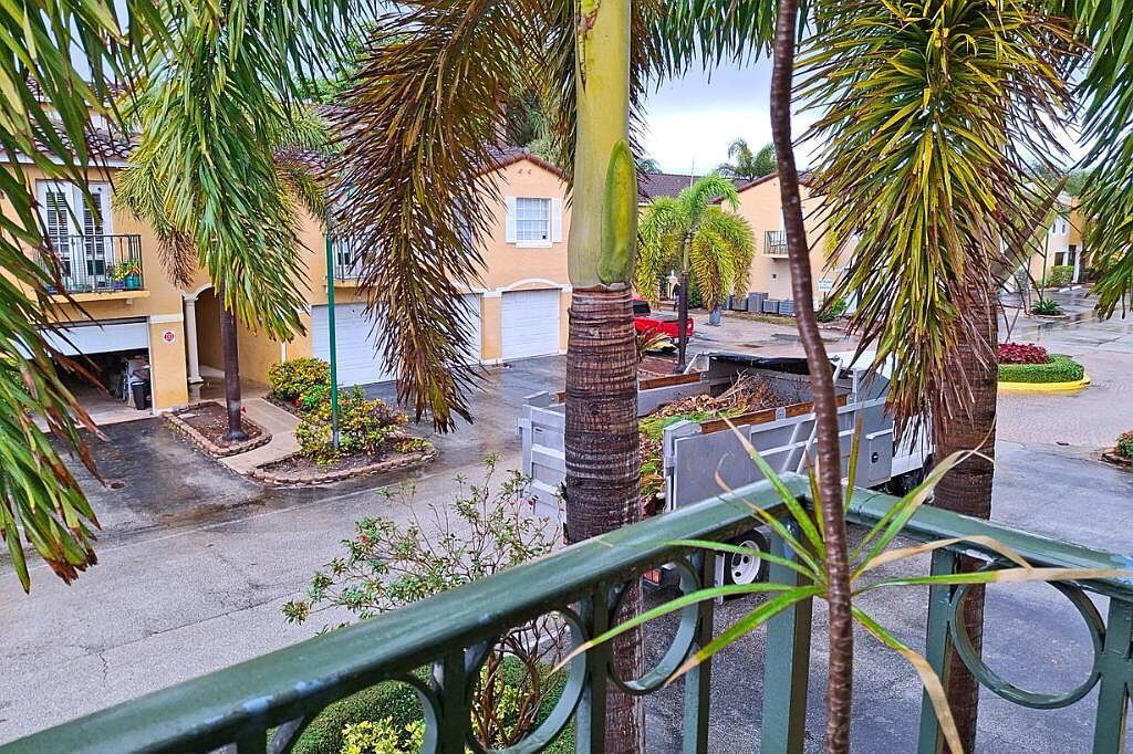 1030 Lake Shore Dr APT 206 Lake Park, FL 33403 - Thumbnail 5