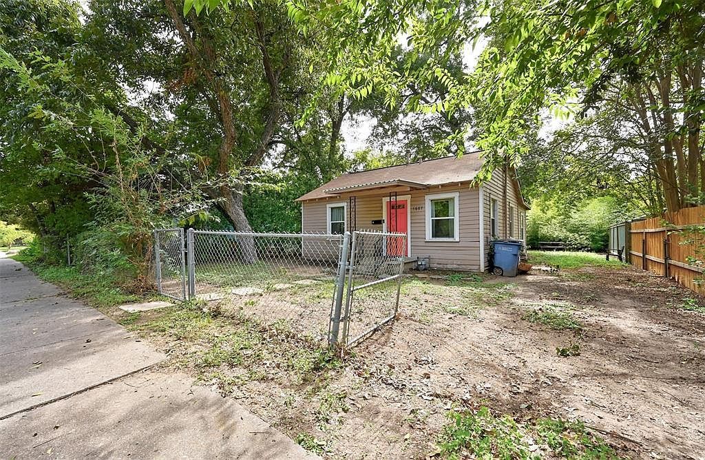 1607 Holly St Austin, TX 78702 - Thumbnail 5