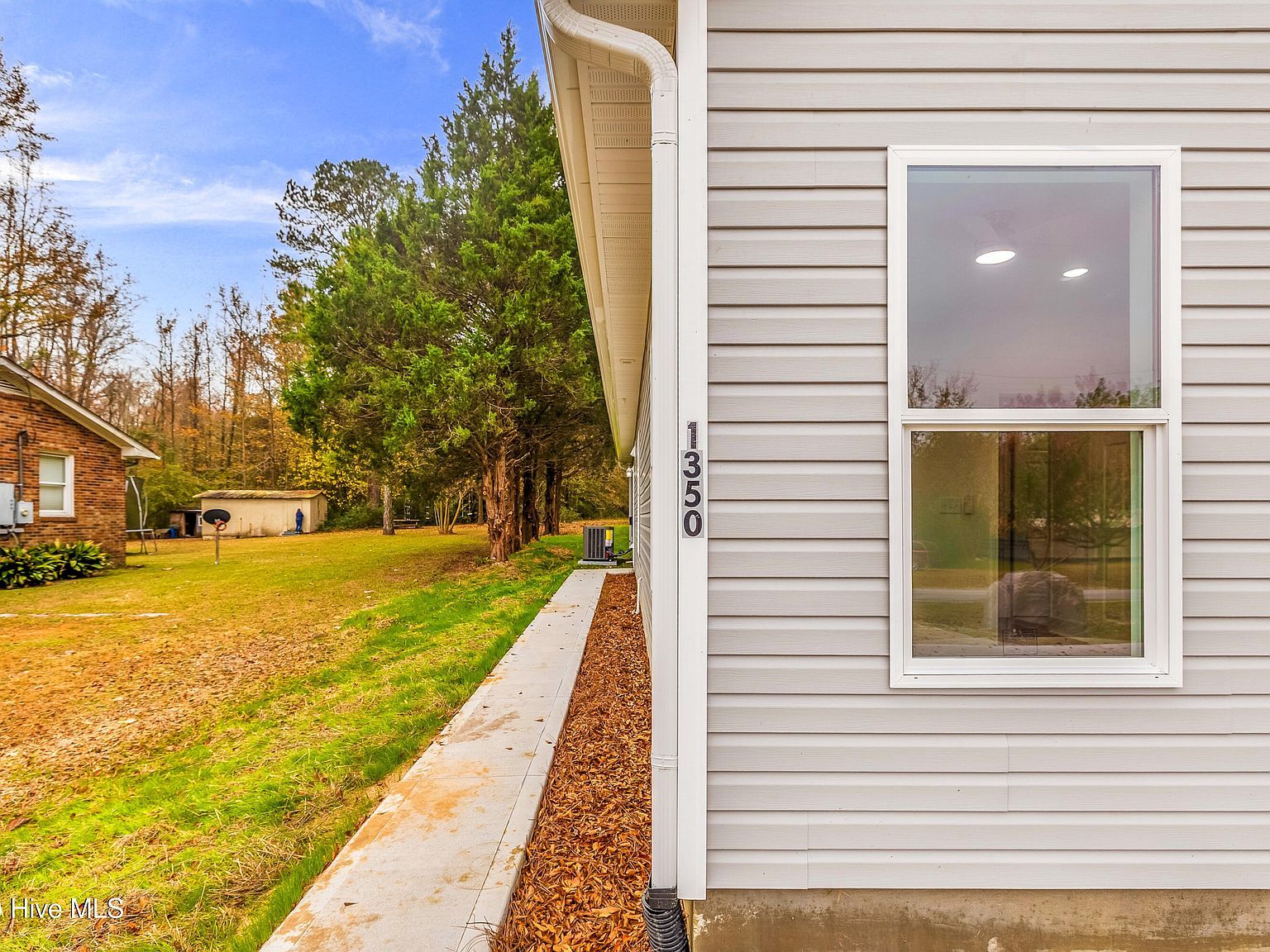 1350 Croomsbridge Rd Burgaw, NC 28425 - Thumbnail 5