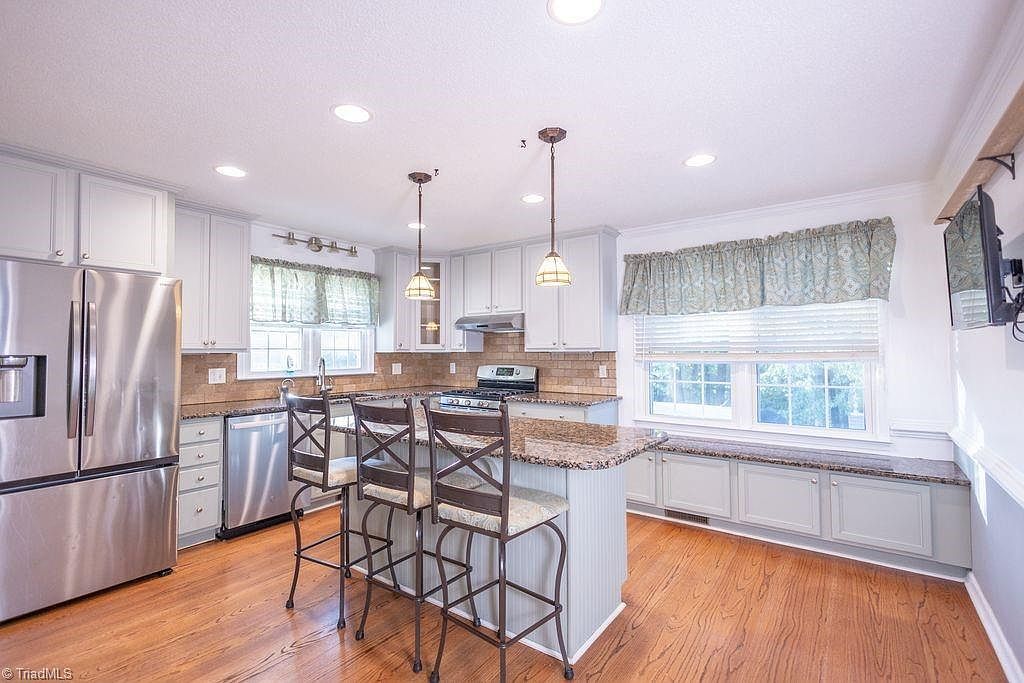 6017 Woods Edge Ln Kernersville, NC 27284 - Thumbnail 5