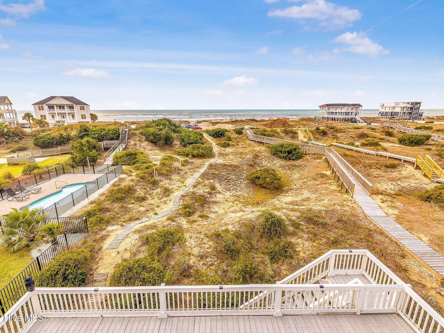 6901 Kings Lynn Dr Oak Island, NC 28465 - Thumbnail 5