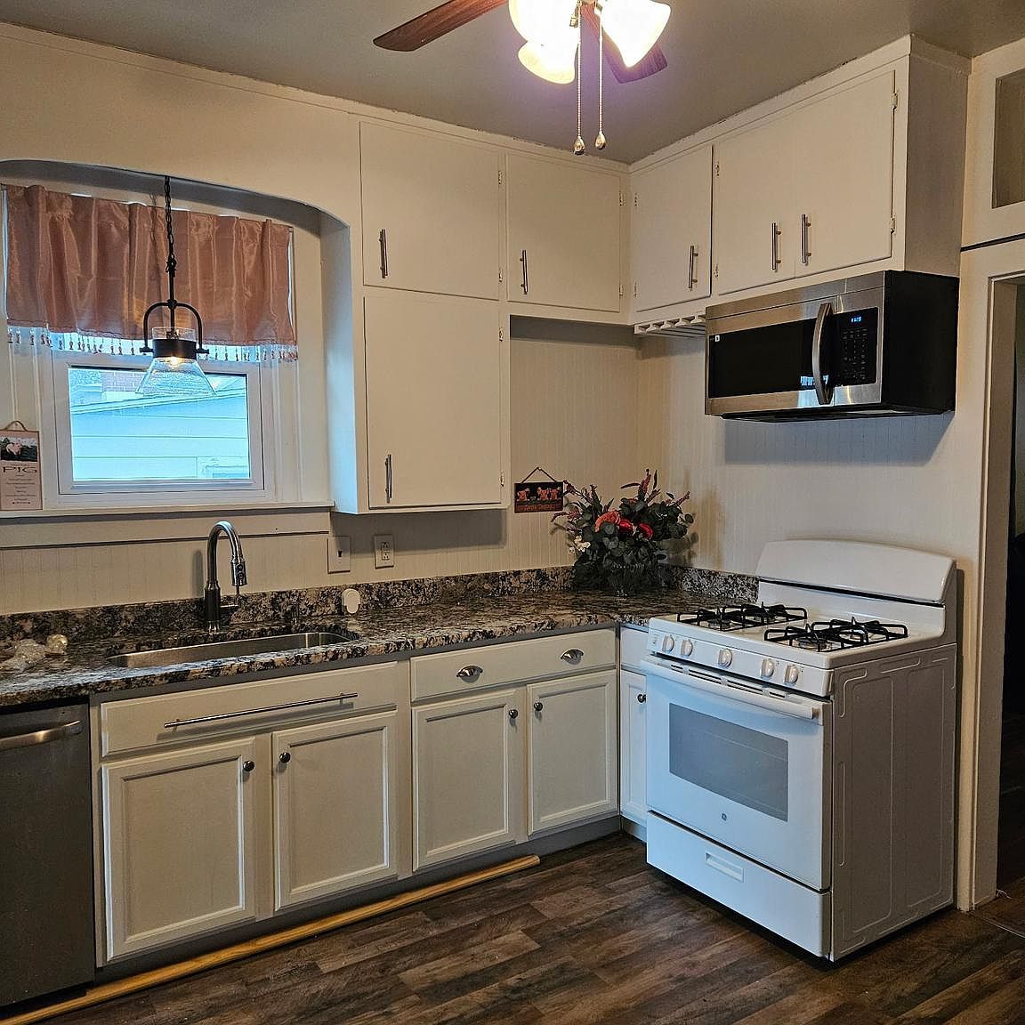 124 S King St Annville, PA 17003 - Thumbnail 5