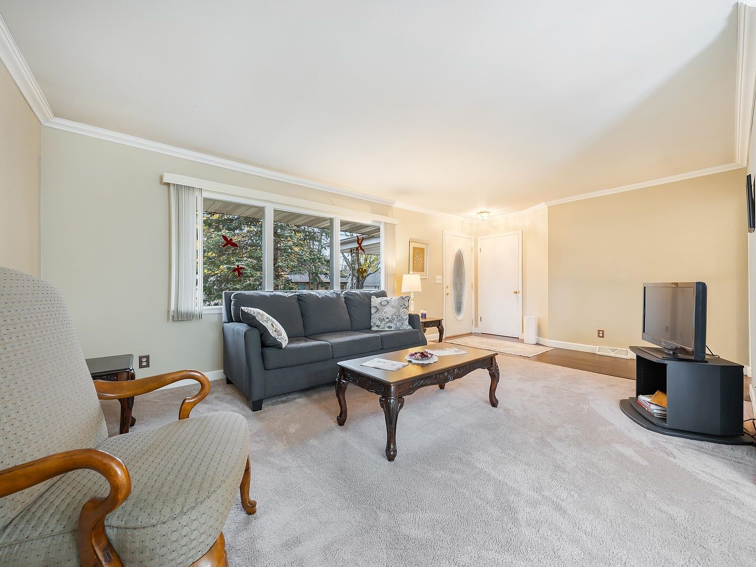 1126 S Park Ave Neenah, WI 54956 - Thumbnail 5