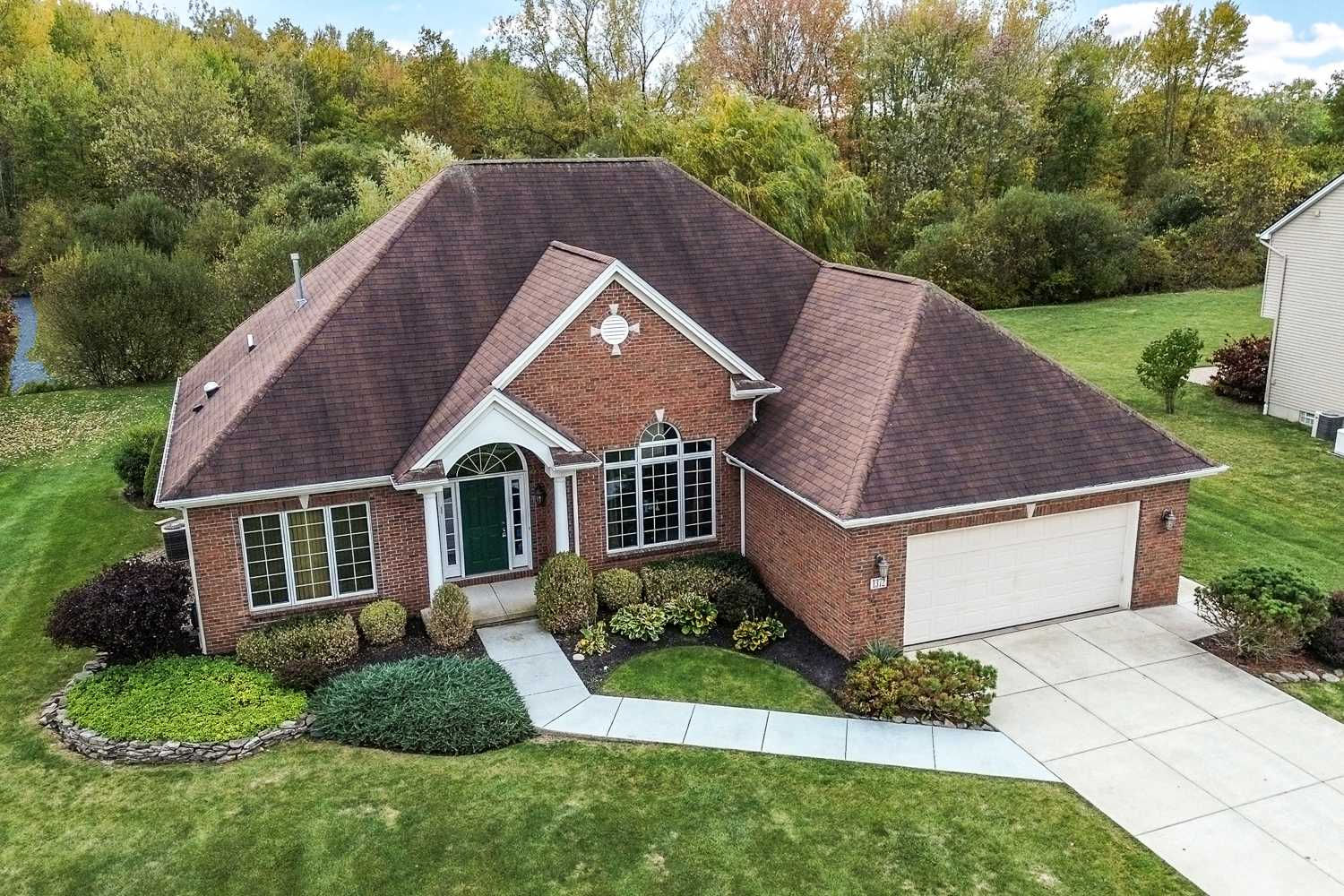 1372 Majestic Woods Drive, Grand Island, NY, 14072 - Thumbnail 5