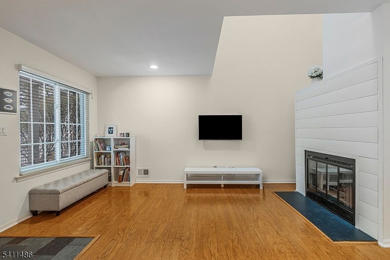 14 Tory Ct Bedminster, NJ 07921 - Thumbnail 5