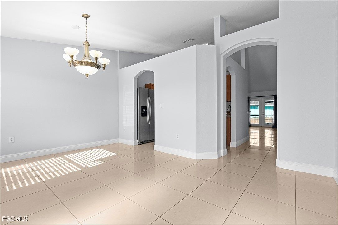 4176 NE 8th Pl Cape Coral, FL 33909 - Thumbnail 5