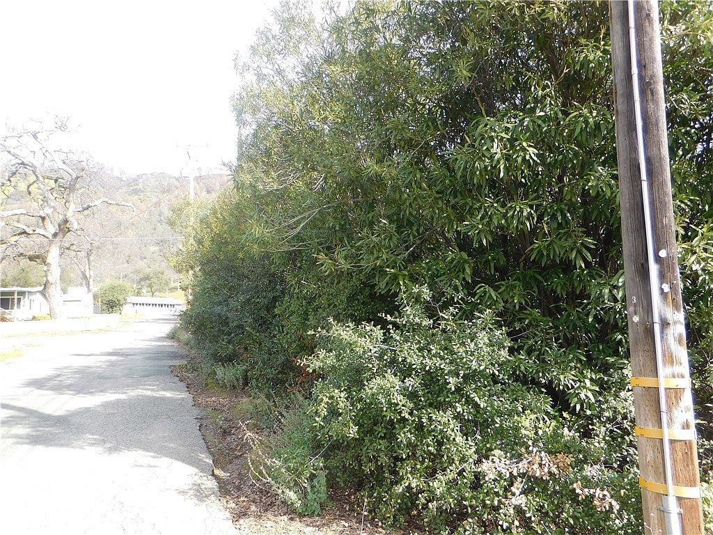 100 Spring Rd Clearlake Oaks, CA 95423 - Thumbnail 5