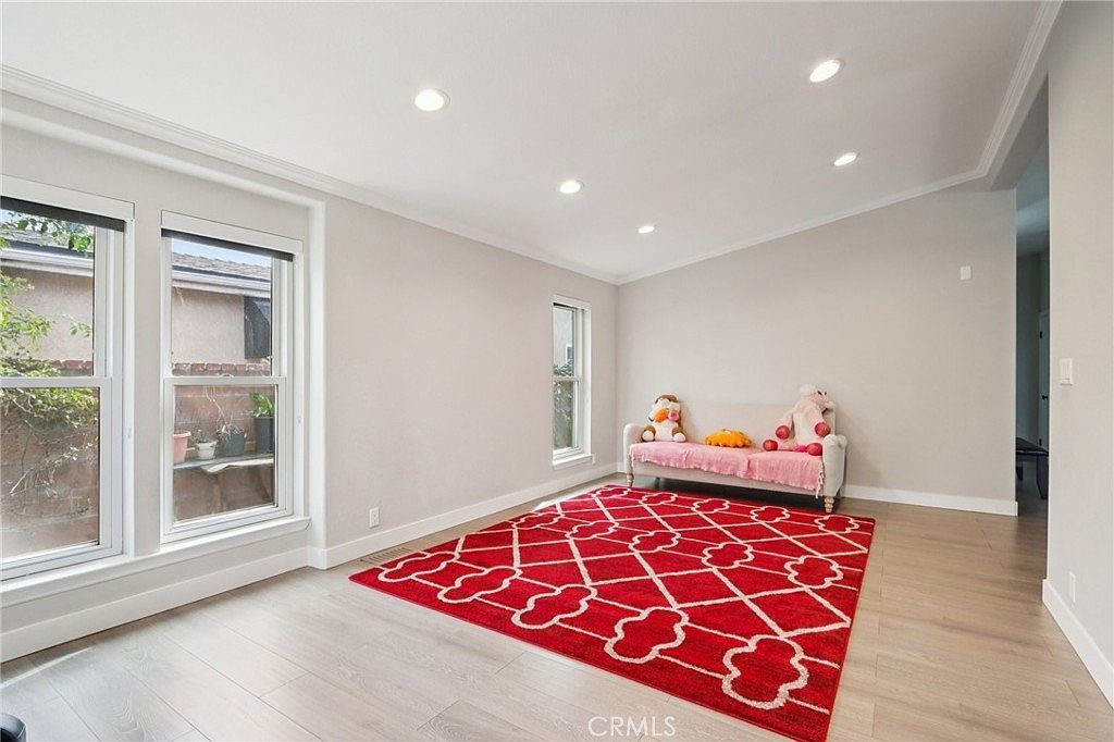 18320 Ingomar St Reseda, CA 91335 - Thumbnail 5