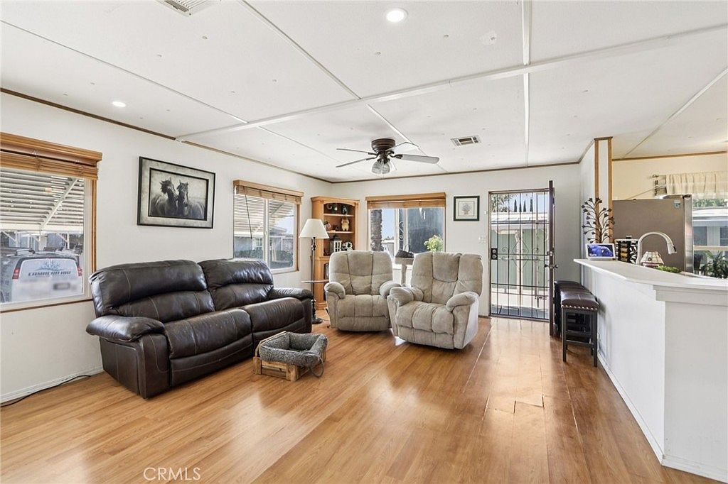 16079 Yarnell St Space C27 Sylmar, CA 91342 - Thumbnail 5