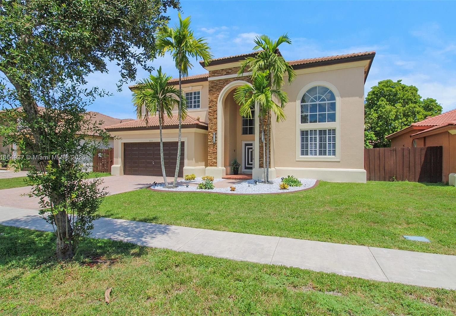 1033 NE 35th Ave Homestead, FL 33033 - Thumbnail 5