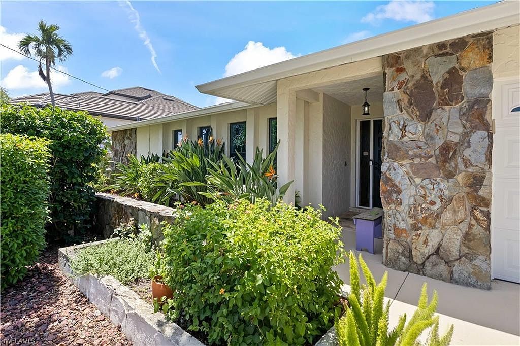 617 SW 51st Ter Cape Coral, FL 33914 - Thumbnail 5