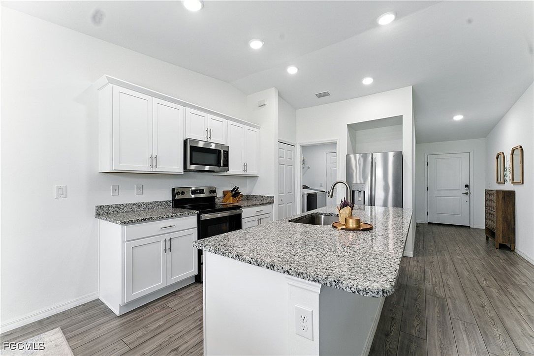 936 NW 6th Ave Cape Coral, FL 33993 - Thumbnail 5