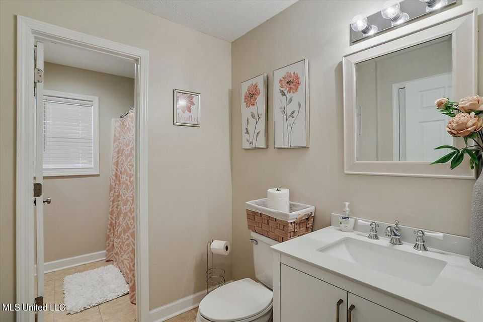 3251 Woodview Drive, Jackson, MS, USA, 39212 - Thumbnail 5