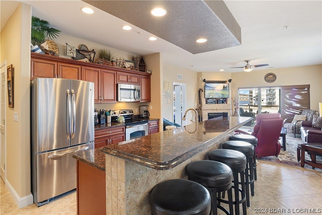 183 Upper Monarch Cove Dr #1D Lake Ozark, MO 65049 - Thumbnail 5