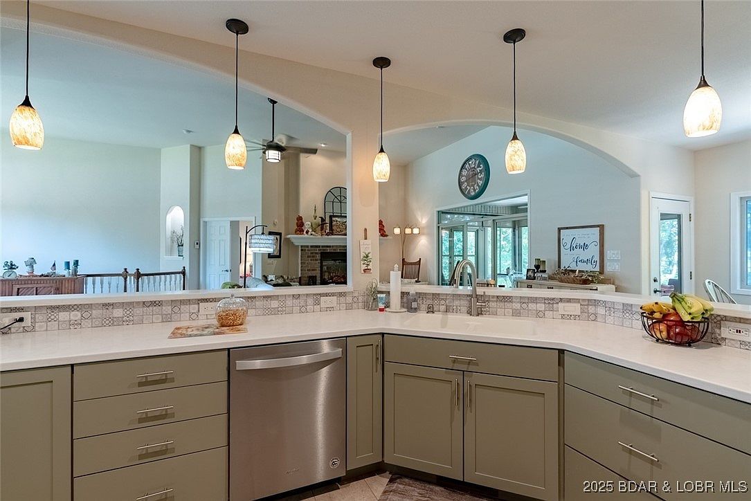 84 Beacon Hill Dr Lake Ozark, MO 65049 - Thumbnail 5