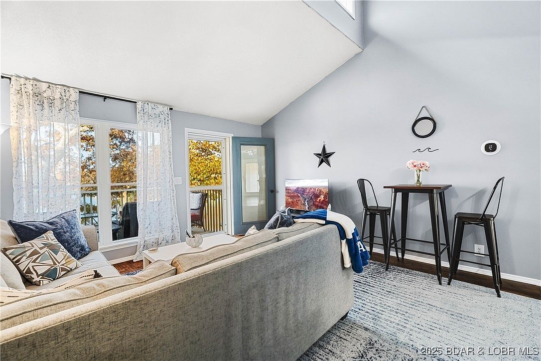 875 Parkside Pl UNIT 402-D Osage Beach, MO 65065 - Thumbnail 5