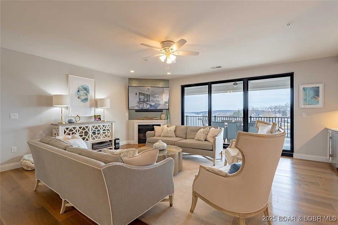 166 Captiva Dr #3E Sunrise Beach, MO 65079 - Thumbnail 5