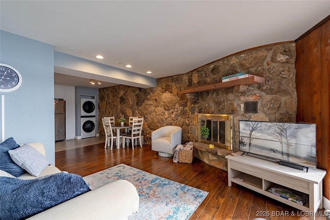 6500 Saint Moritz Dr #F2 Osage Beach, MO 65065 - Thumbnail 5