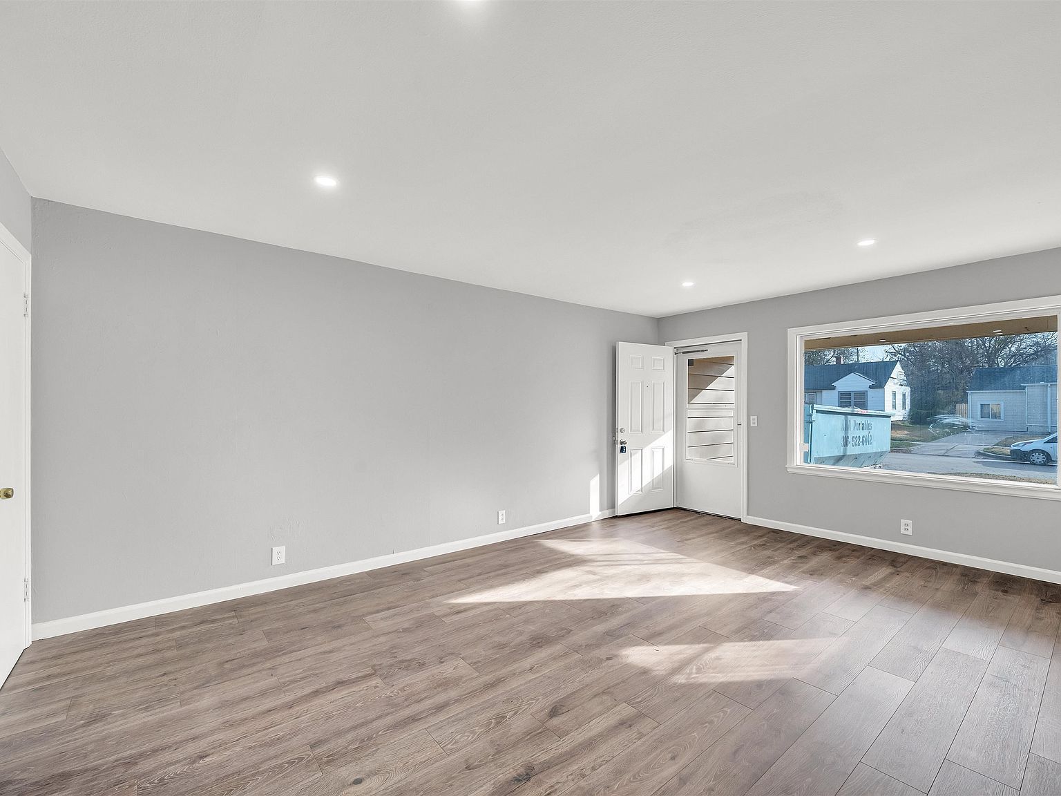 1741 N Floberta Rd Wichita, KS 67208 - Thumbnail 5