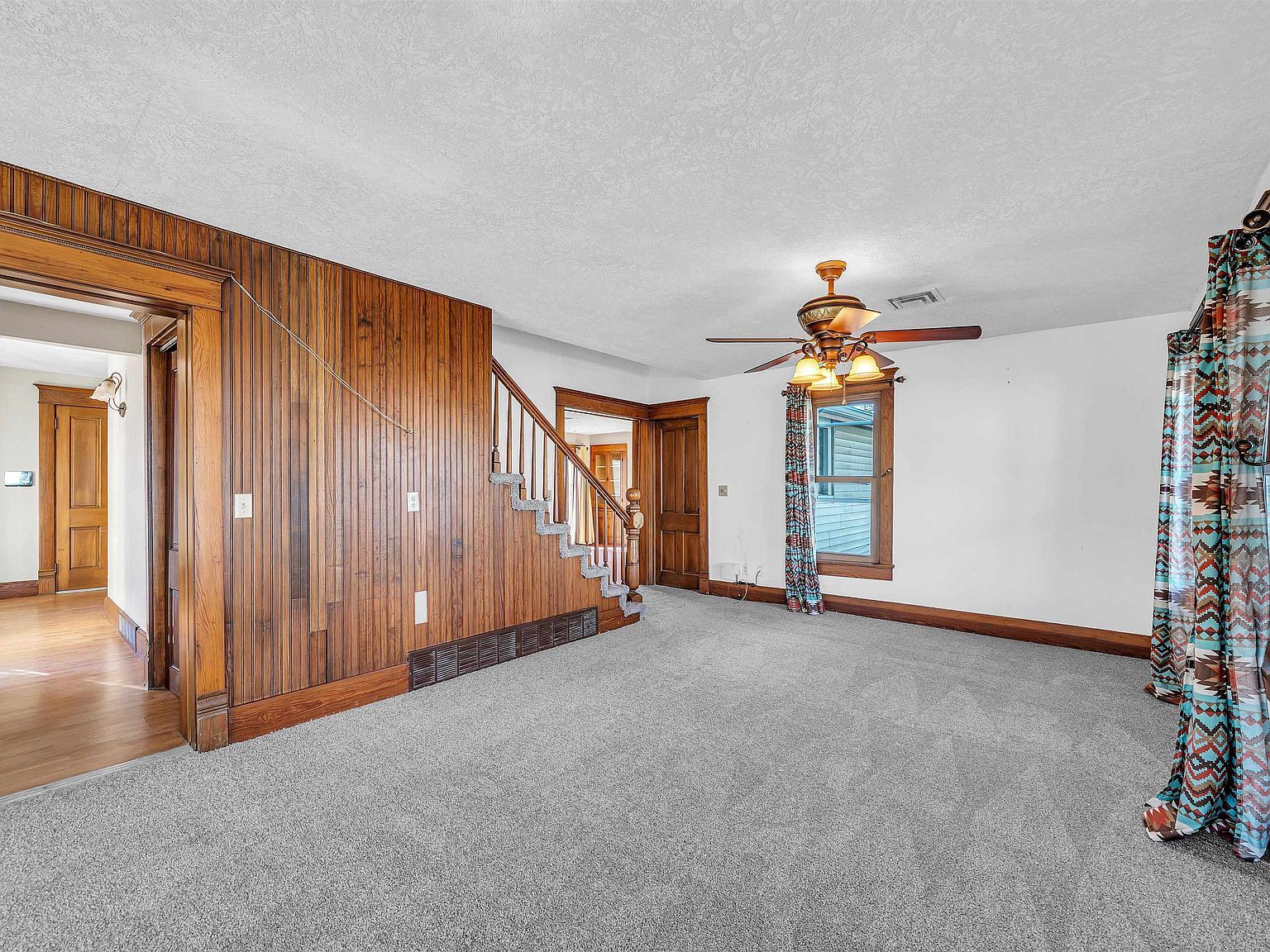 101 S Cedar St Hillsboro, KS 67063 - Thumbnail 5