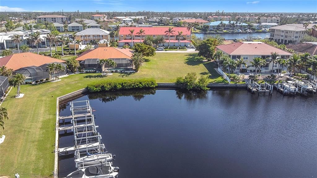 3227 Purple Martin Dr #5 Punta Gorda, FL 33950 - Thumbnail 5