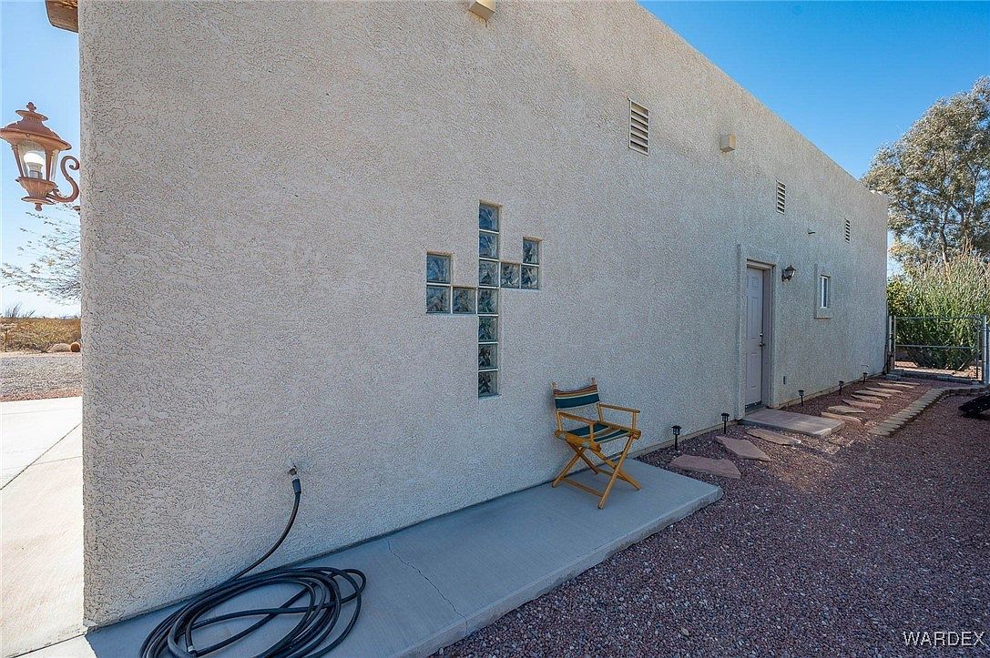 14105 S Cactus Rd Yucca, AZ 86438 - Thumbnail 5