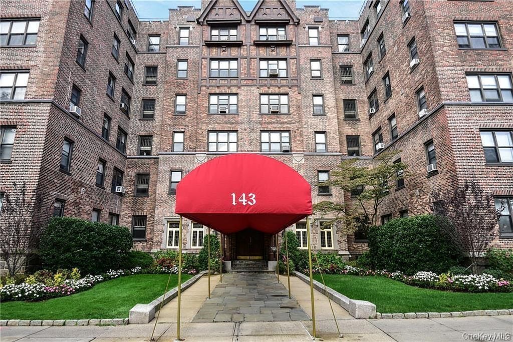 143 Garth Rd APT 3L Scarsdale, NY 10583 - Thumbnail 5