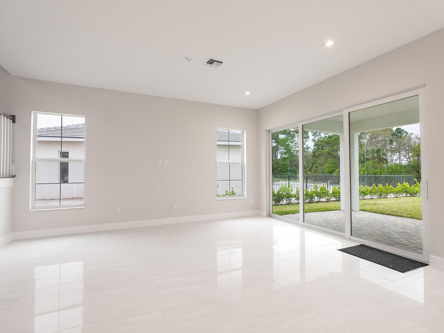 259 SE Via Bisento Port Saint Lucie, FL 34952 - Thumbnail 5