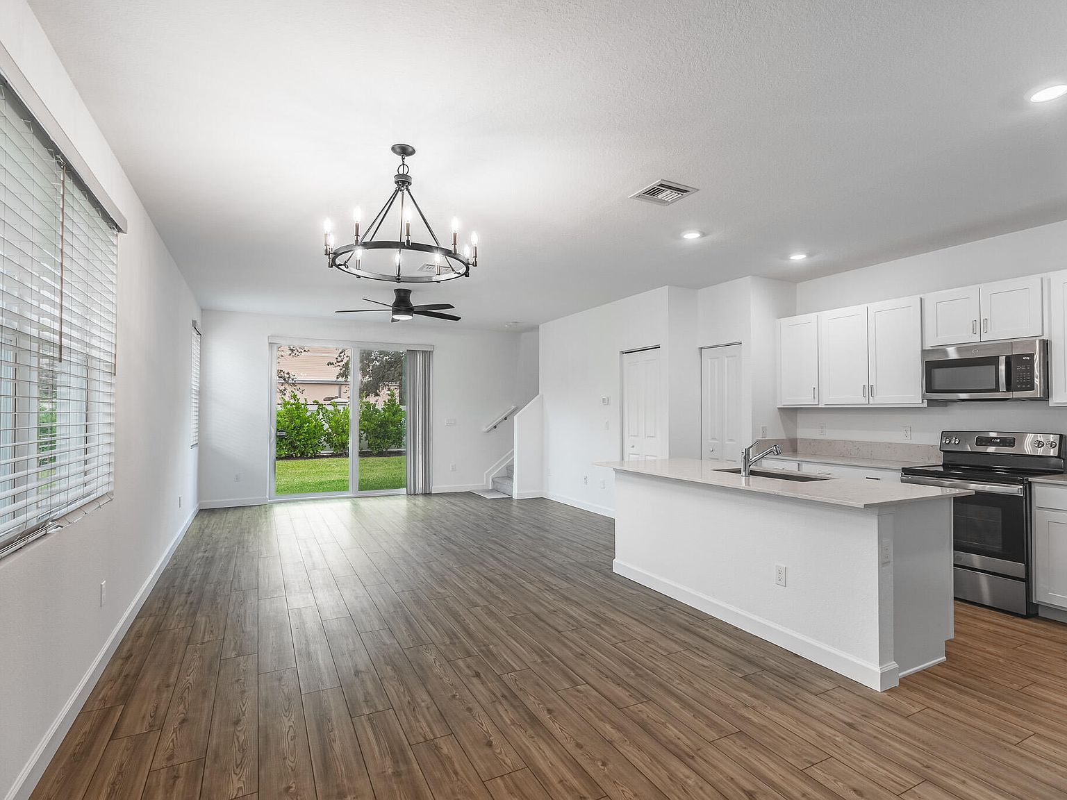 211 SE Woodbark St Port Saint Lucie, FL 34984 - Thumbnail 5